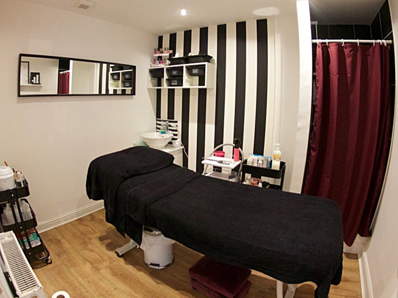 a clinic in aberdeen specializing in dermaplaning